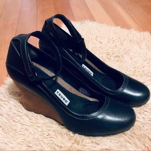 Black Leather Tsubo Mary Janes, size 10, wooden wedge heel
